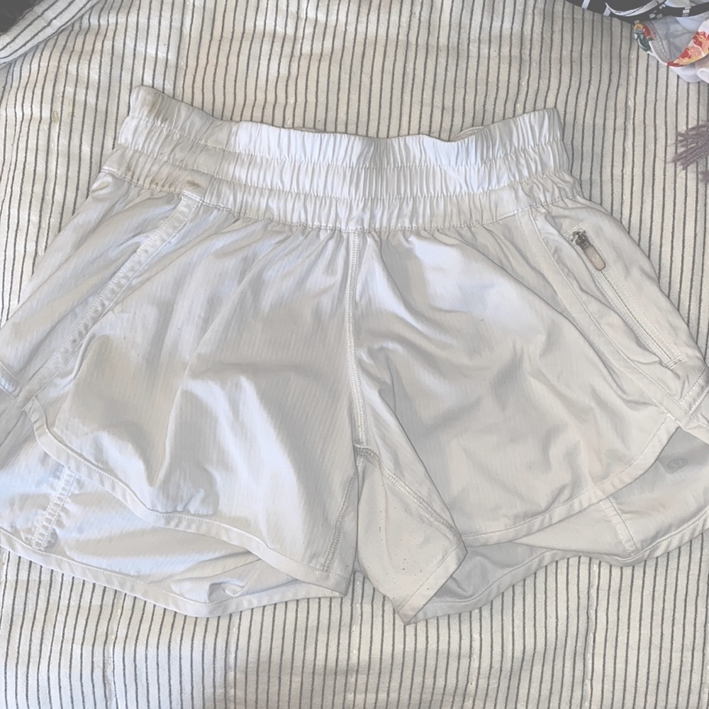 lululemon tracker short 4”